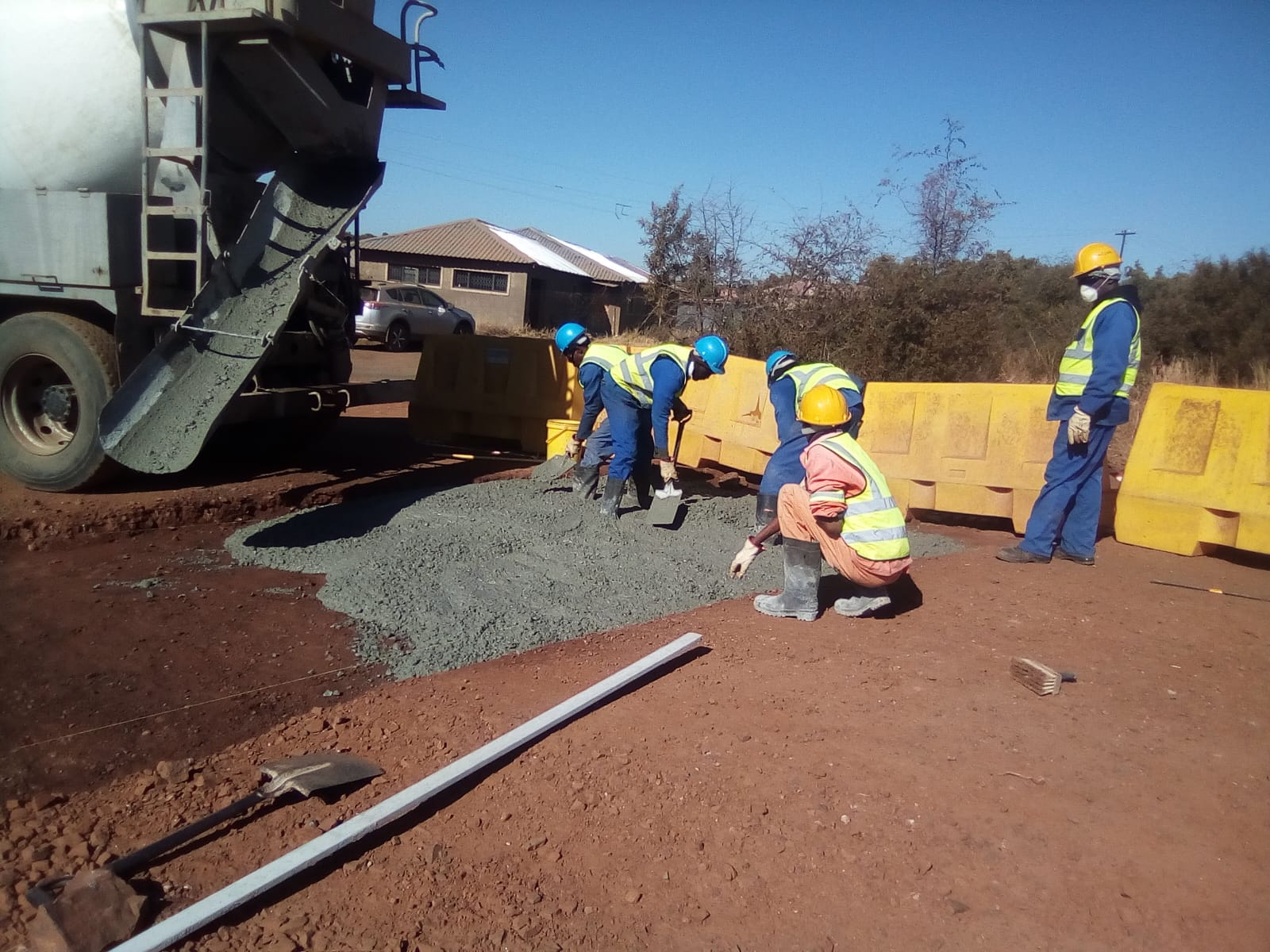 Concrete placement team at Zeerust PV Plant